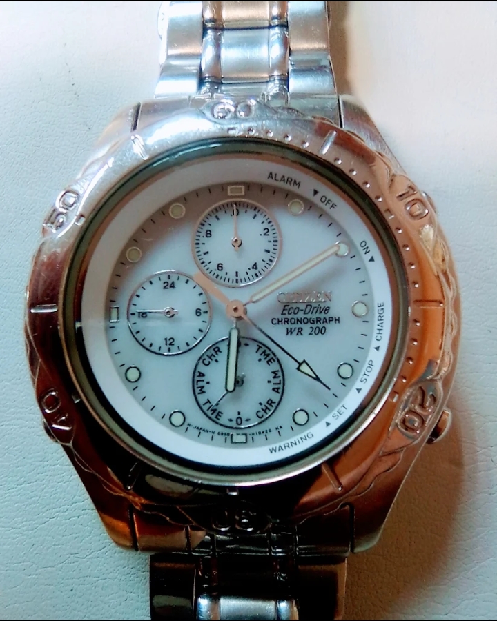 Citizen_Eco-Drive_Chronograph__N_0885_1997_.jpg